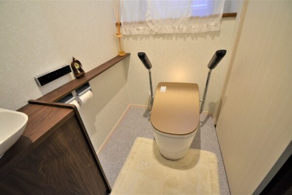 トイレリフォーム２